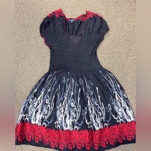 Max Edition Black‎ Red Silver Smocked Bodice Sleeveless Dress